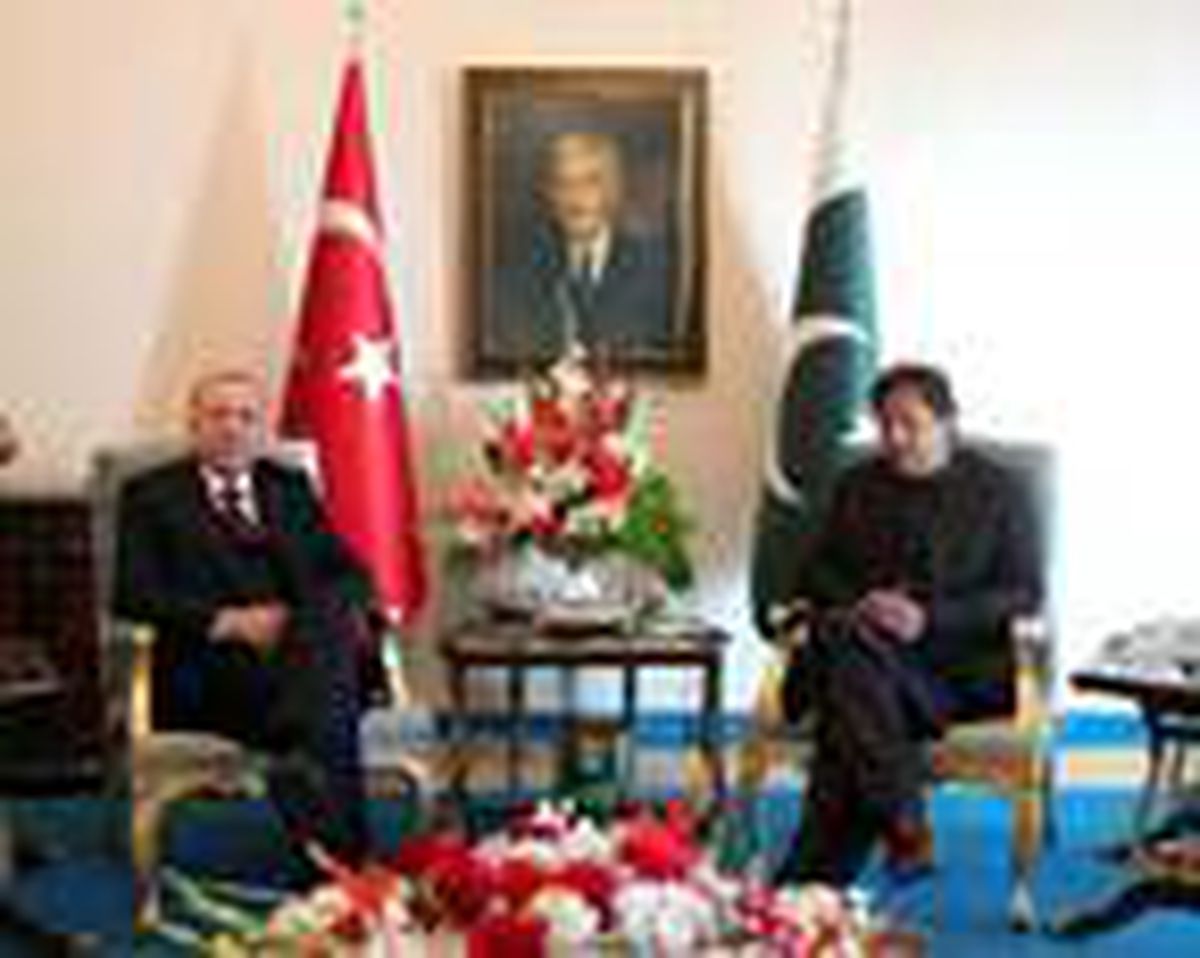 Erdoğan, Pakistan Başbakanı İmran Han ile görüştü