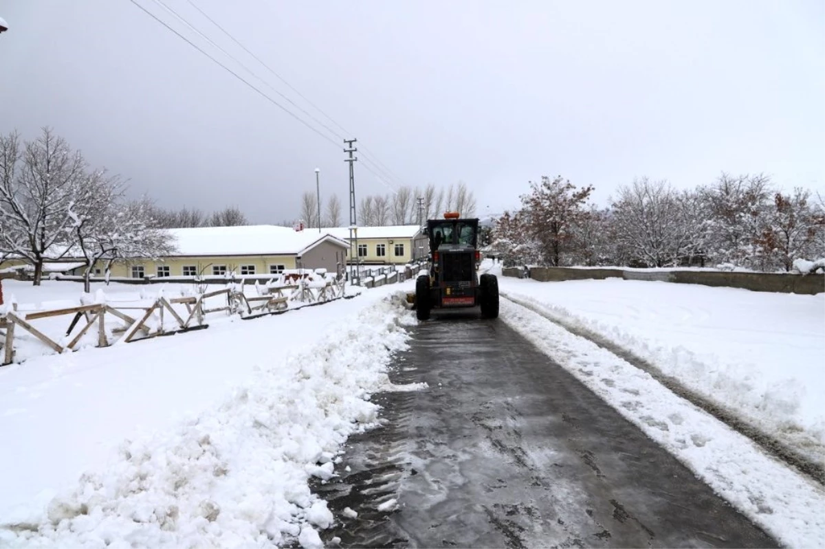 Erzincan\'da 278 köy yolu ulaşıma kapandı