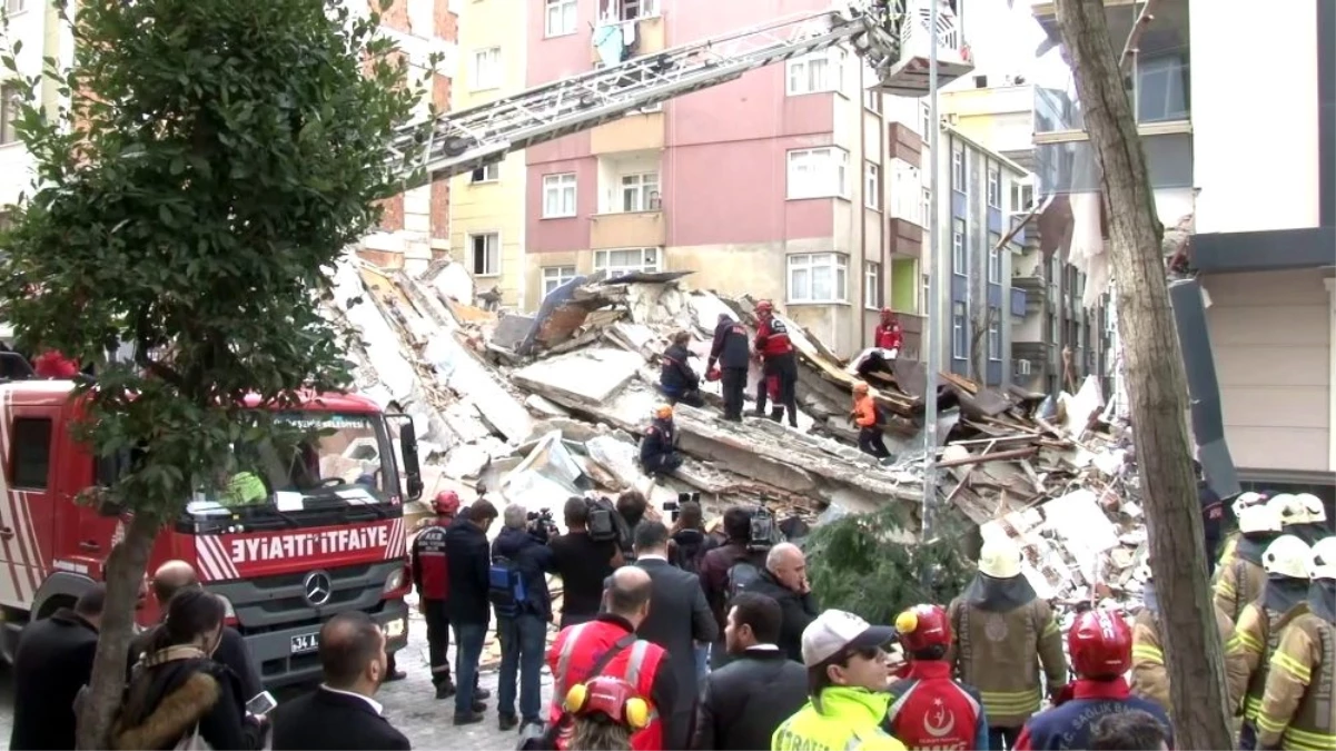 İstanbul Valiliğinden çöken binayla ilgili açıklama
