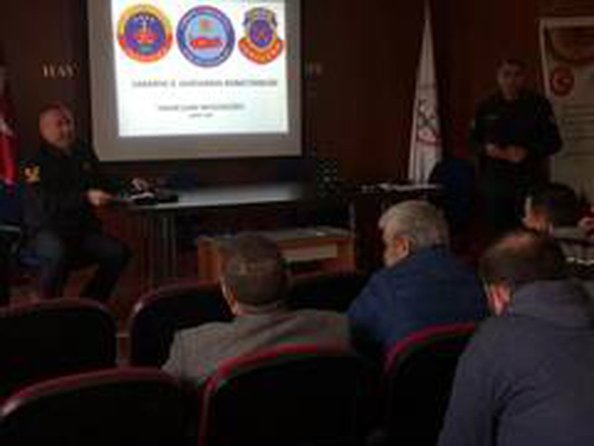 Jandarmadan servis şoförlerine trafik semineri