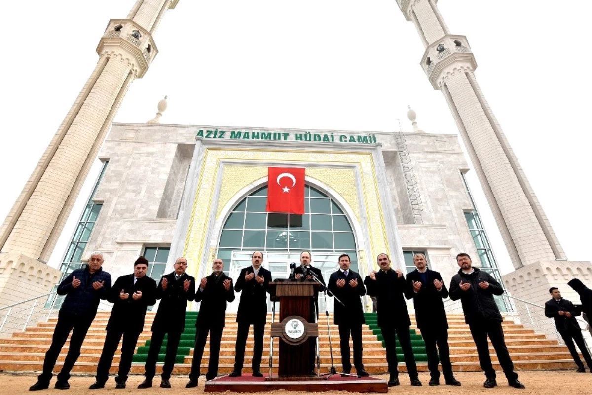 Konya\'da Aziz Mahmut Hüdai Camisi açıldı