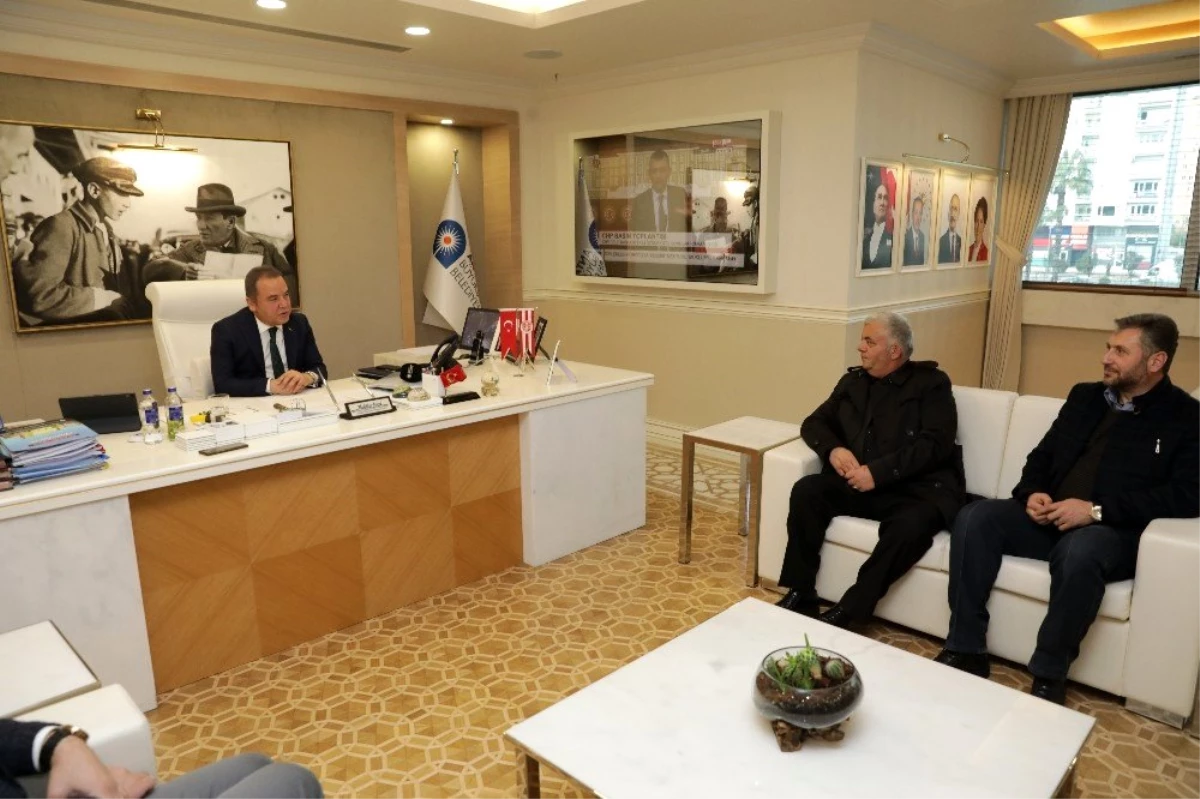 Konyalılar ve Karadenizliler Derneklerinden Başkan Böcek\'e ziyaret