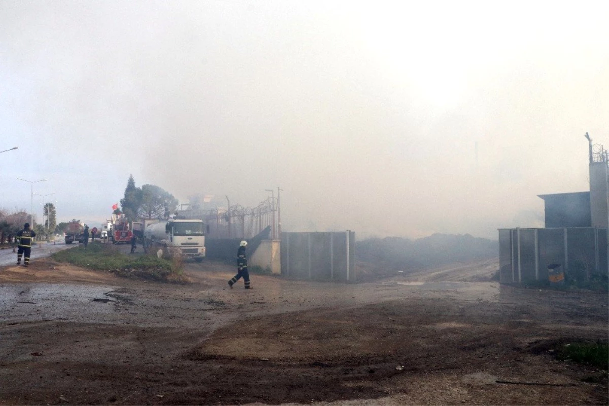Adana\'daki fabrika yangını 3\'üncü gününde sürüyor