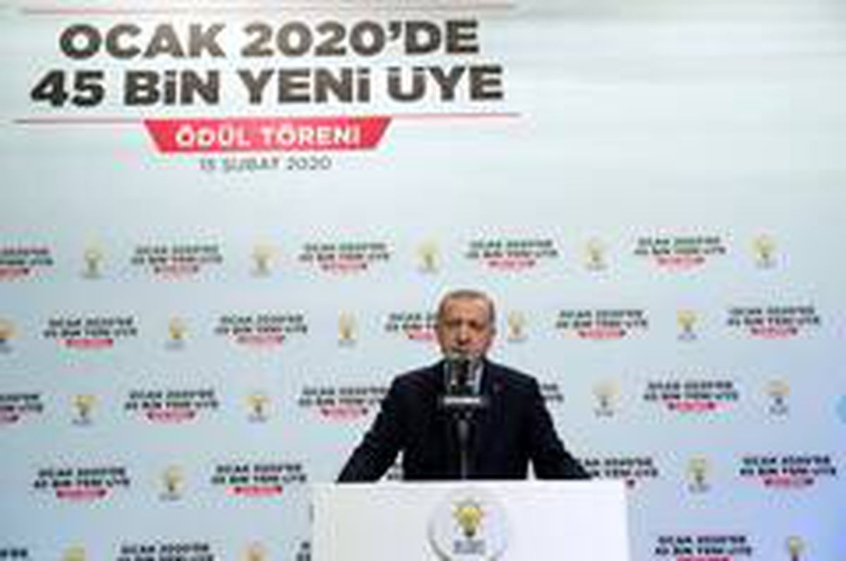 "AK Parti ulusal bir coğrafyaya değil uluslararası bir coğrafyaya hitap eden bir partidir"