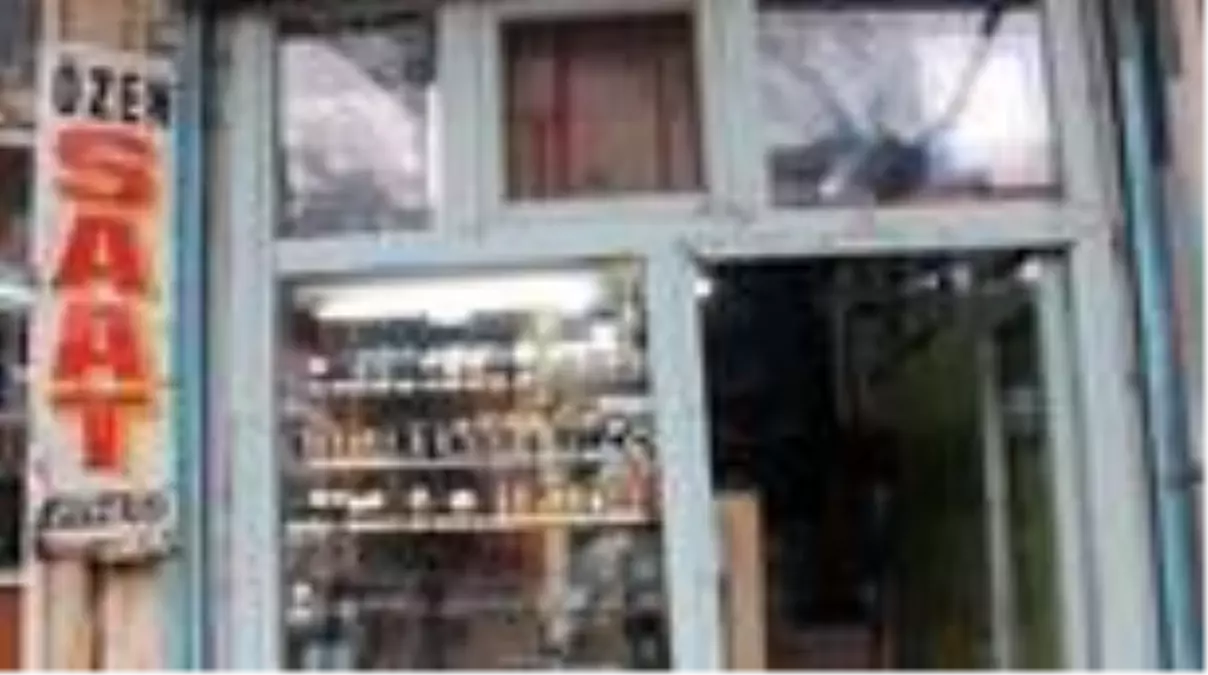 Babasından öğrendiği mesleğiyle 46 yıldır zamana "ayar" veriyor