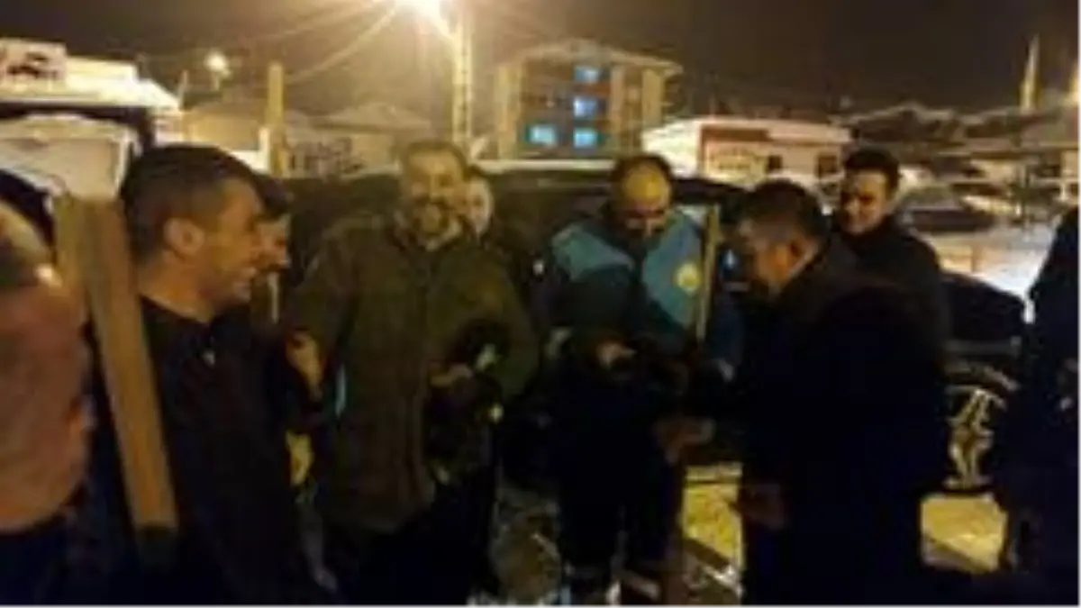 Başkan Vekili Mehmetbeyoğlu\'ndan personele bere ve eldiven