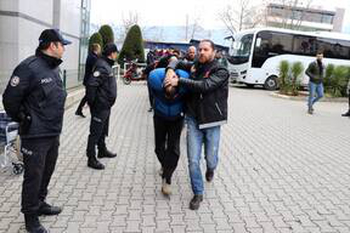 Denizli merkezli uyuşturucu operasyonunda yakalanan 19 şüpheli tutuklandı