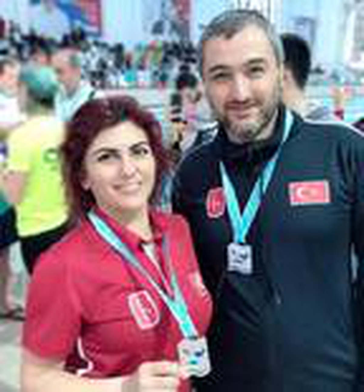 Kış Yüzme Şampiyonası\'nda iki sporcu dört madalya ile döndü