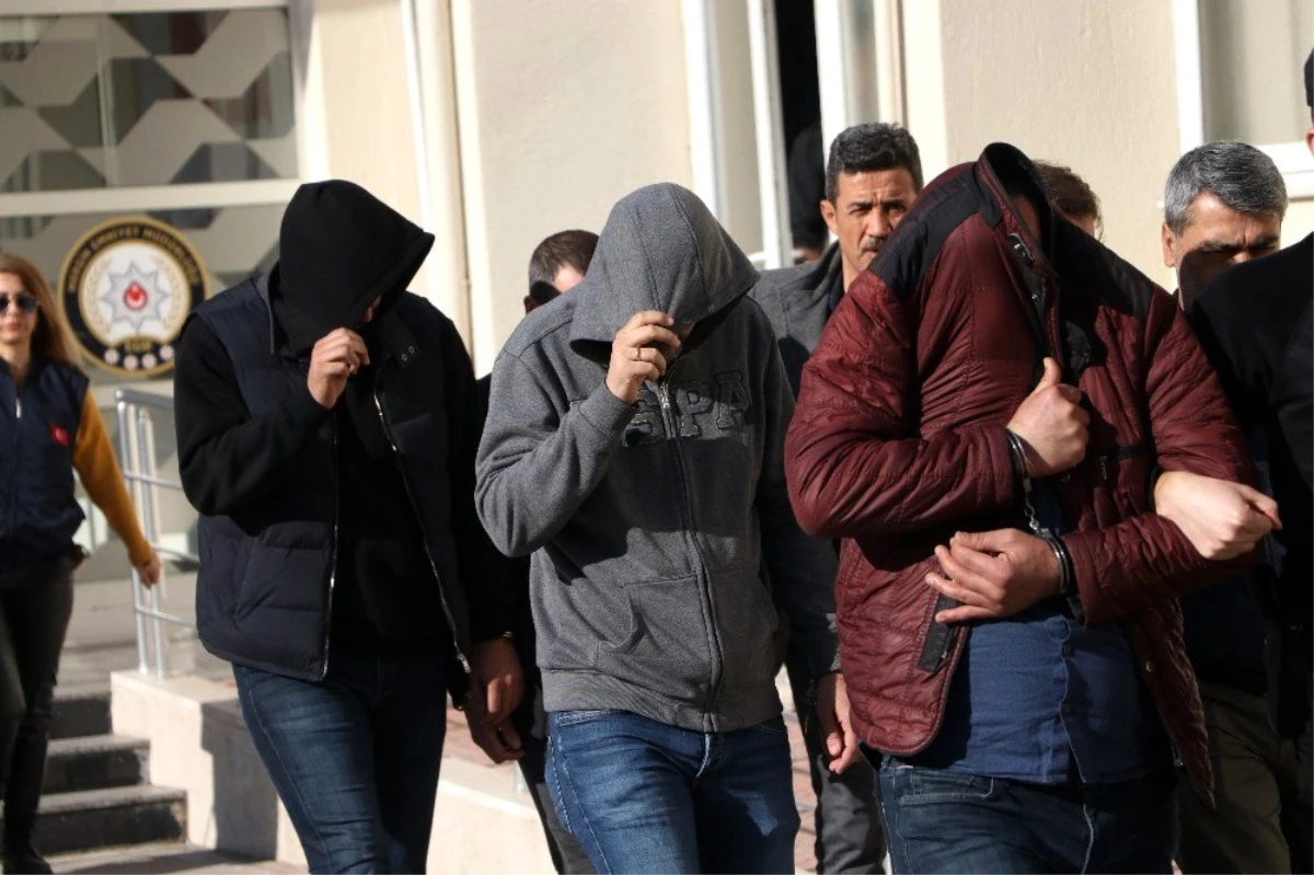 Mersin\'deki tefeci operasyonunda 10 tutuklama