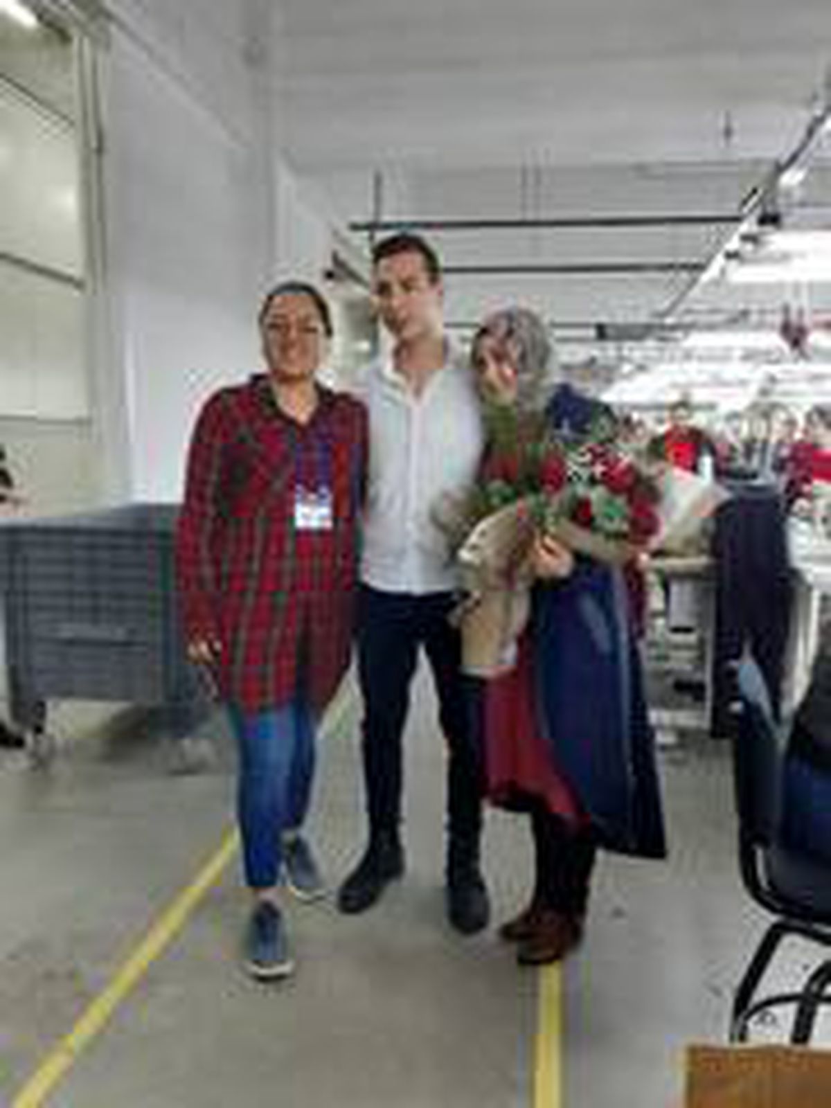 Tekstil işçisinden unutulmaz evlilik teklifi