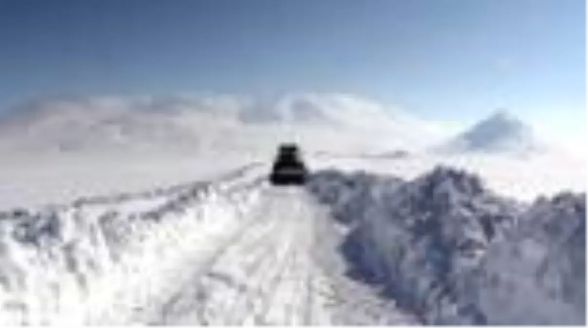 30 bin kilometre karlı yol ulaşıma açıldı