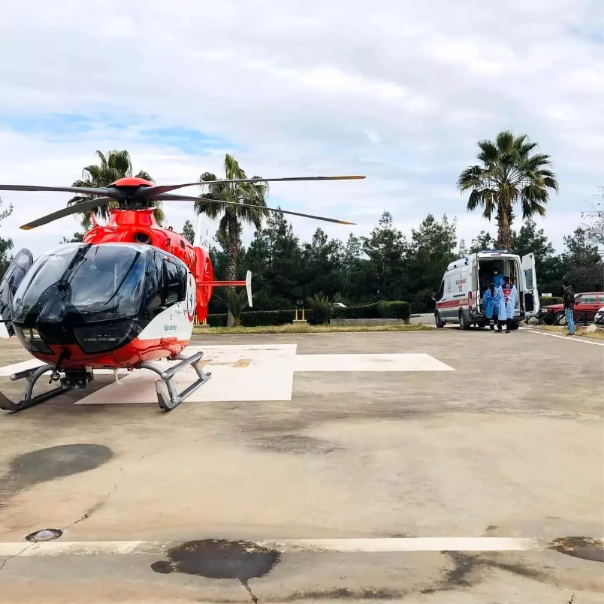 Ambulans helikopter Tuğçe bebek için havalandı