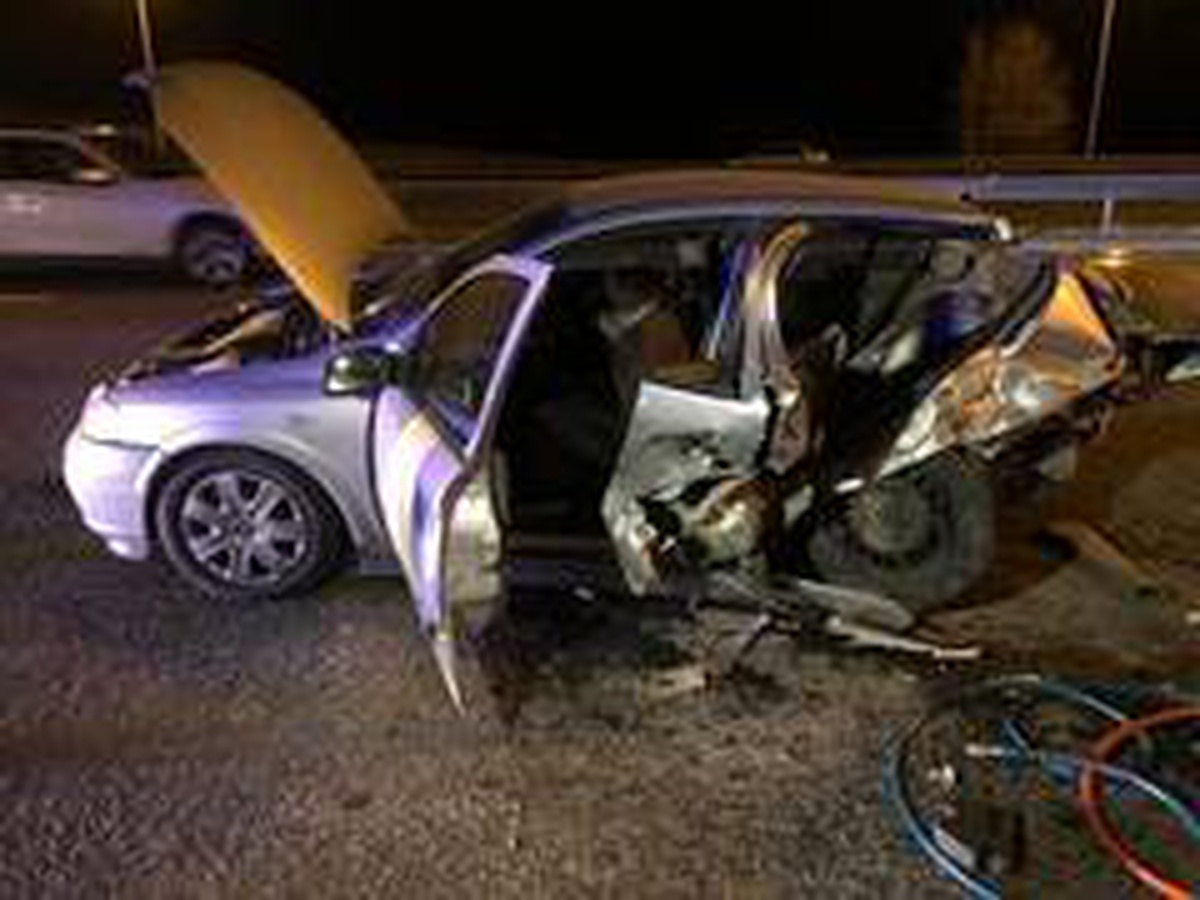 Ankara\'da sıkışmalı trafik kazası: 1\'i ağır 4 yaralı