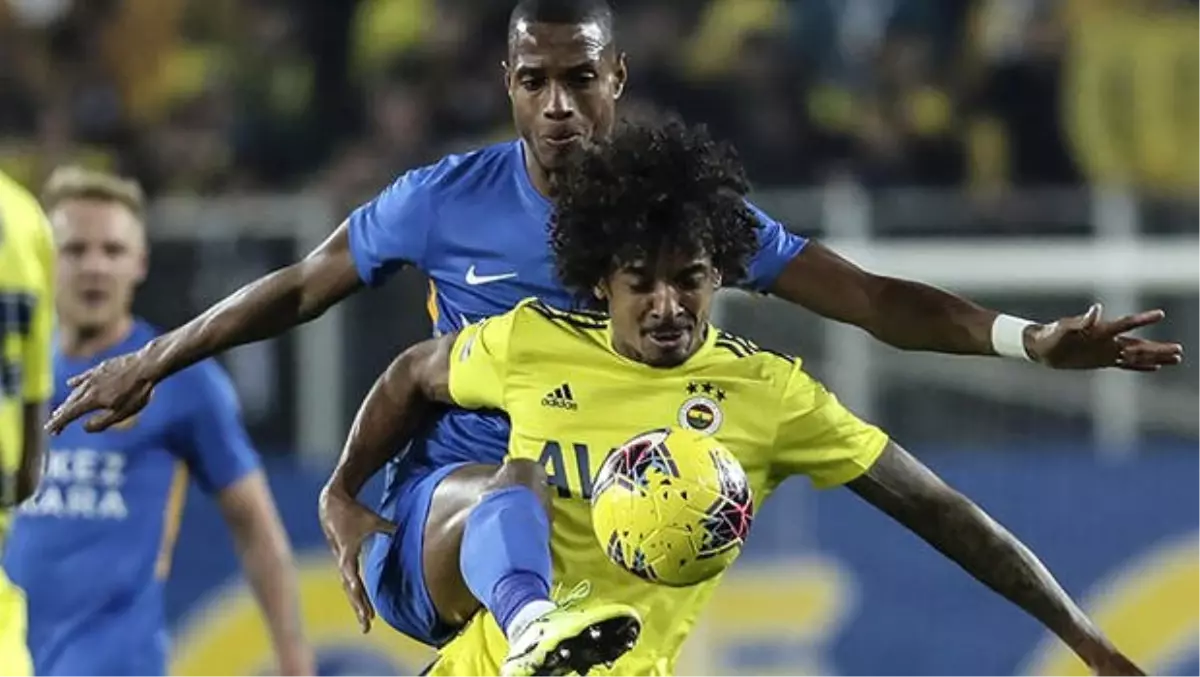 Fenerbahçe\'de Luiz Gustavo, Galatasaray derbisinde yok!