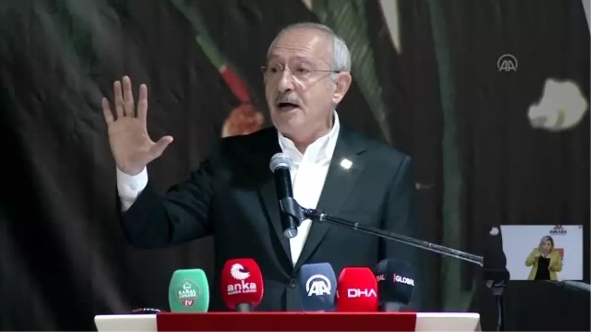 Kılıçdaroğlu: "Demokrasisi gelişmemiş olan hiçbir ülke büyümemiştir"