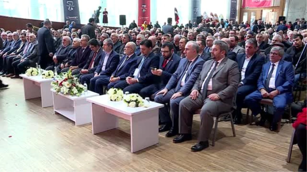 Saadet Partisi Genel Başkanı Karamollaoğlu, "Eyüpsultan 7. Olağan Kongresi"ne katıldı