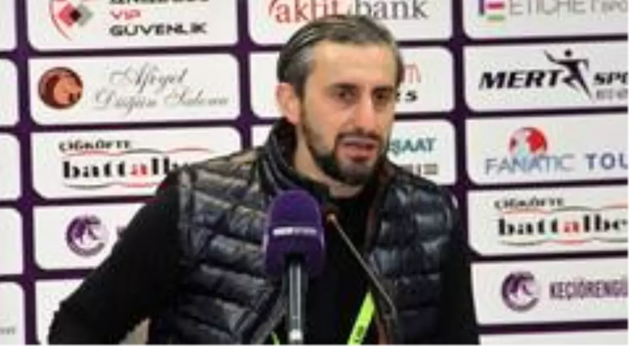 Serkan Özbalta: "Gol yemeden temiz bir galibiyet aldık"