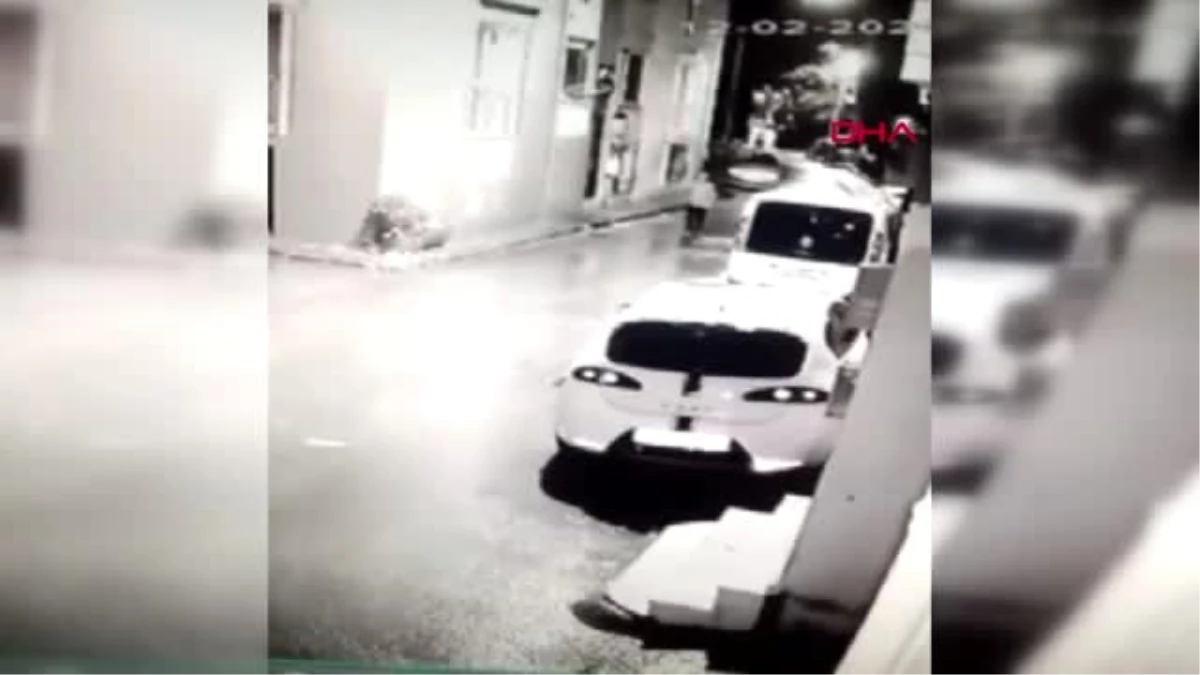 15 saniyede otomobil hırsızlığı kamerada