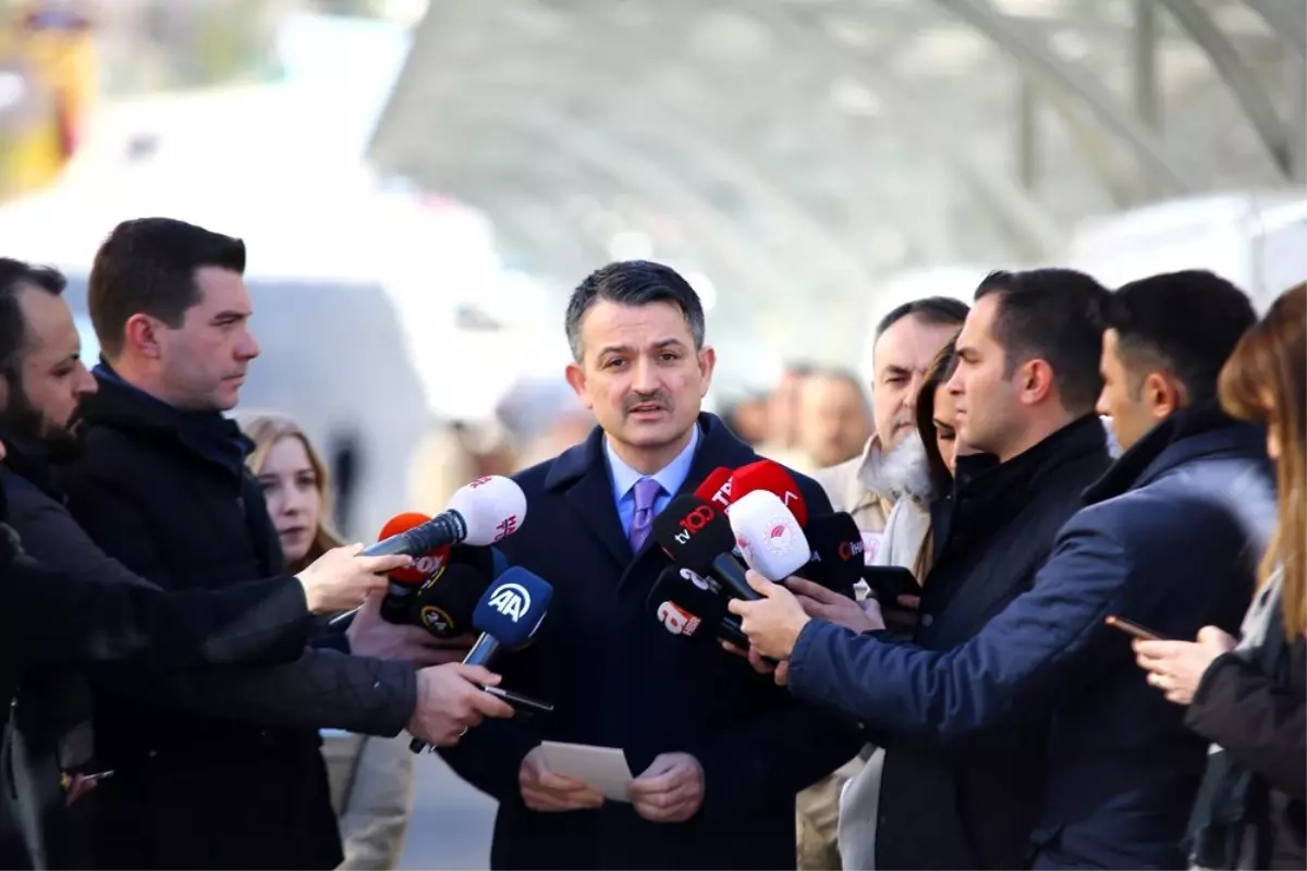 Bakan Pakdemirli: "Ufak tefek hatalarla esnafı üzmemek gerekli"