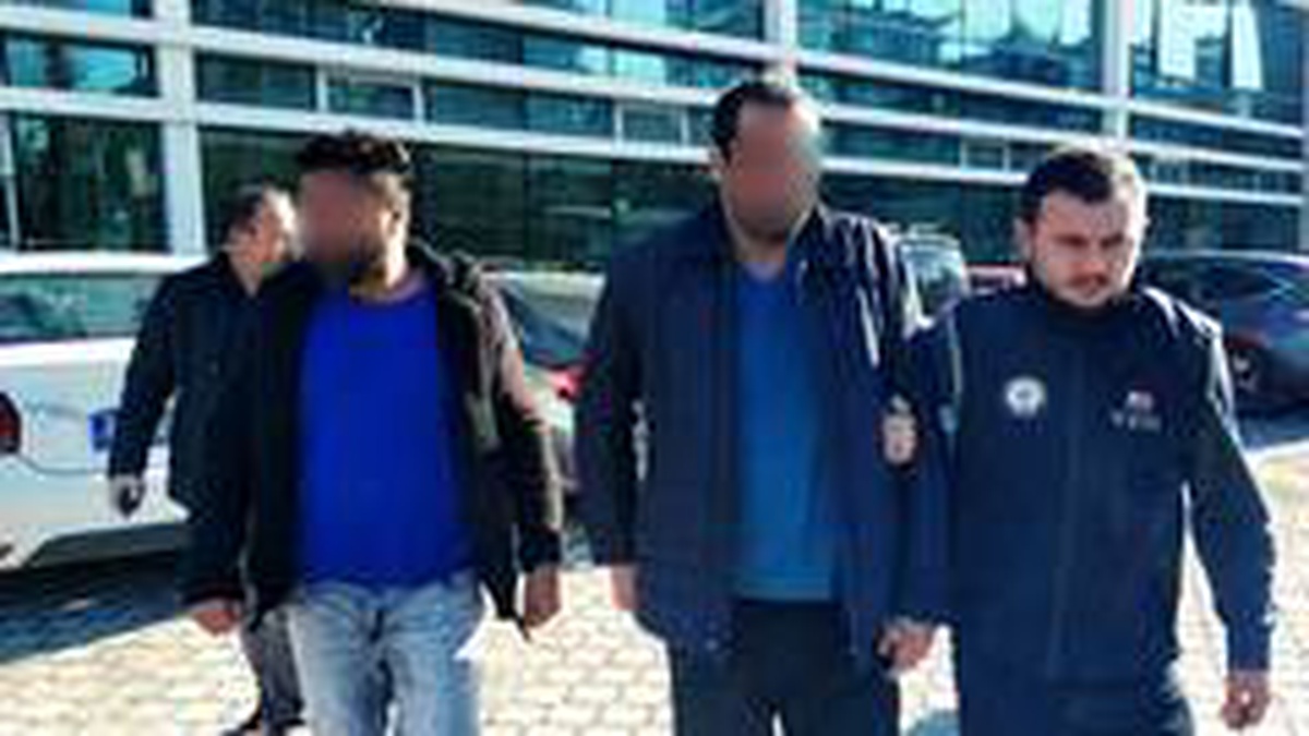 DEAŞ\'tan 2 kişinin gözaltı süresi uzatıldı