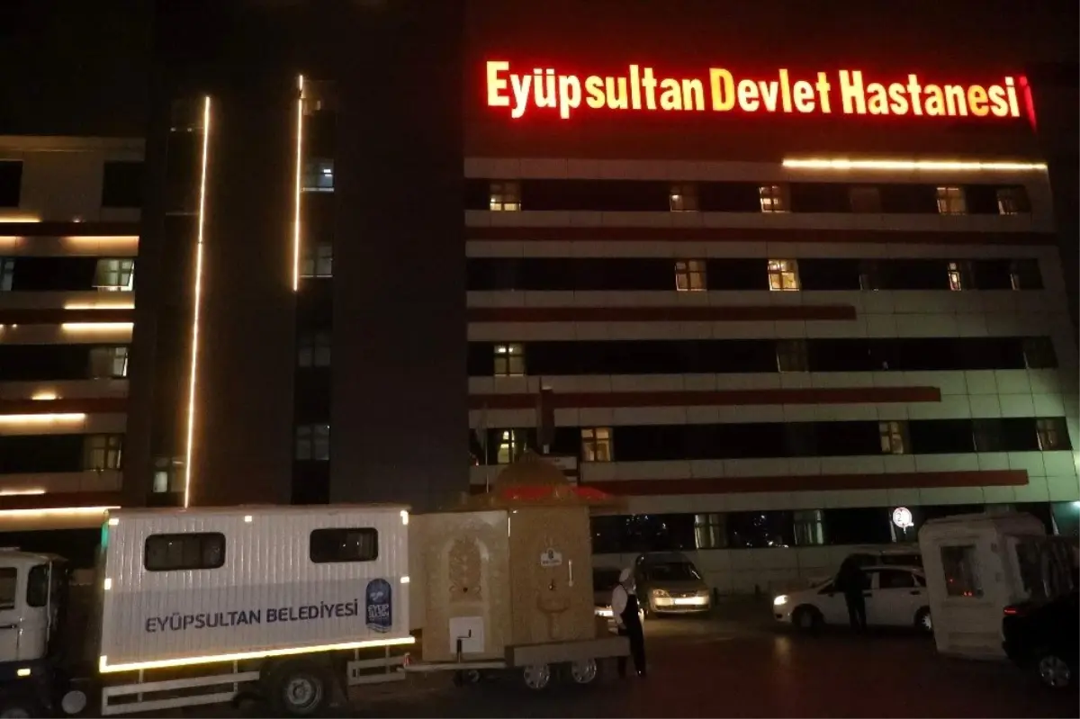 Eyüpsultan Belediyesi\'nin "İkram Çeşmesi" gönülleri ısıtıyor