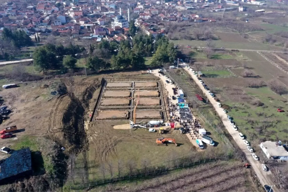 İnegöl\'de soğuk hava deposunun temeli atıldı