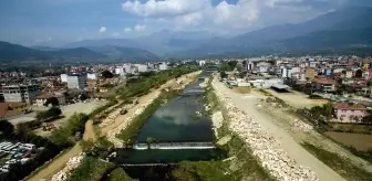 Kiraz Çayı'ndaki hatta 2 bin 700 metrelik taş tahkimatı