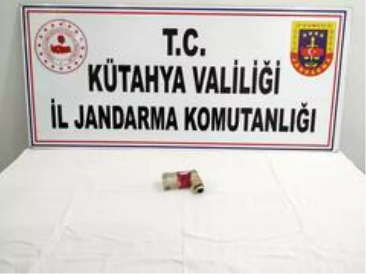 Kütahya\'da uyuşturucu madde bulundurmak suçu iddiasıyla 1 kişi gözaltına alındı