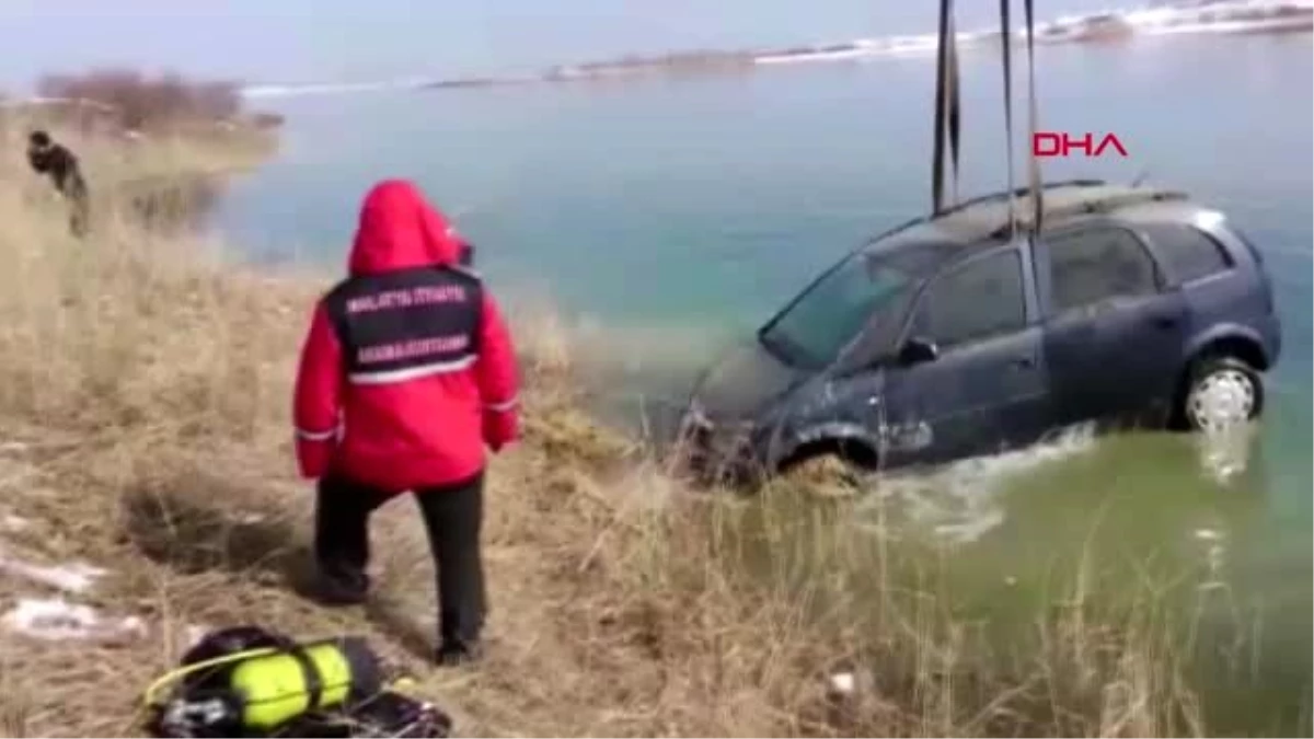 Malatya otomobil baraj gölüne düştü: 2 yaralı