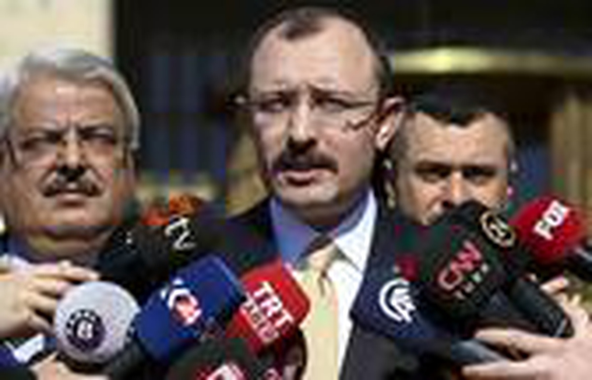 Muş: İş Bankası hisseleri konusunda gerekli değerlendirme yapılıyor