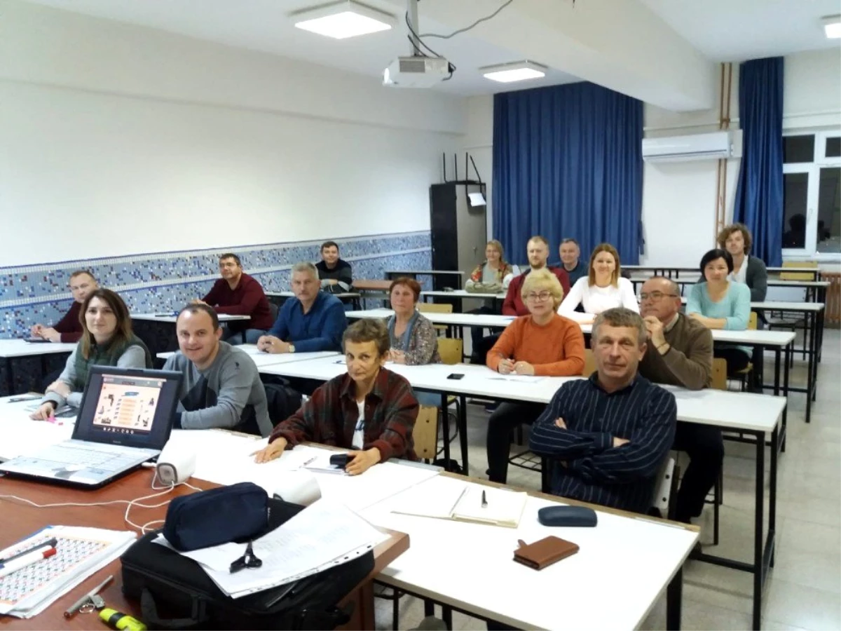 Silifke-Taşucu Meslek Yüksekokulu Ruslara Türkçe eğitim veriyor