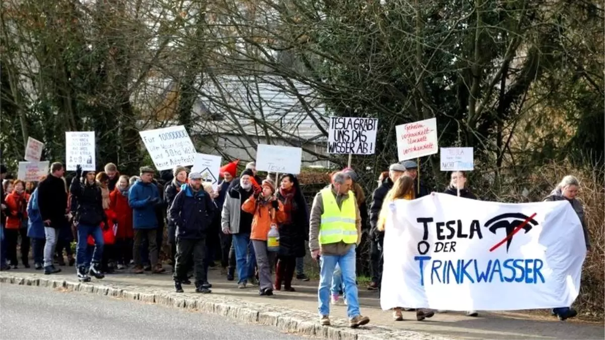 Tesla\'nın Almanya\'daki fabrika hazırlıkları yargı kararıyla durduruldu