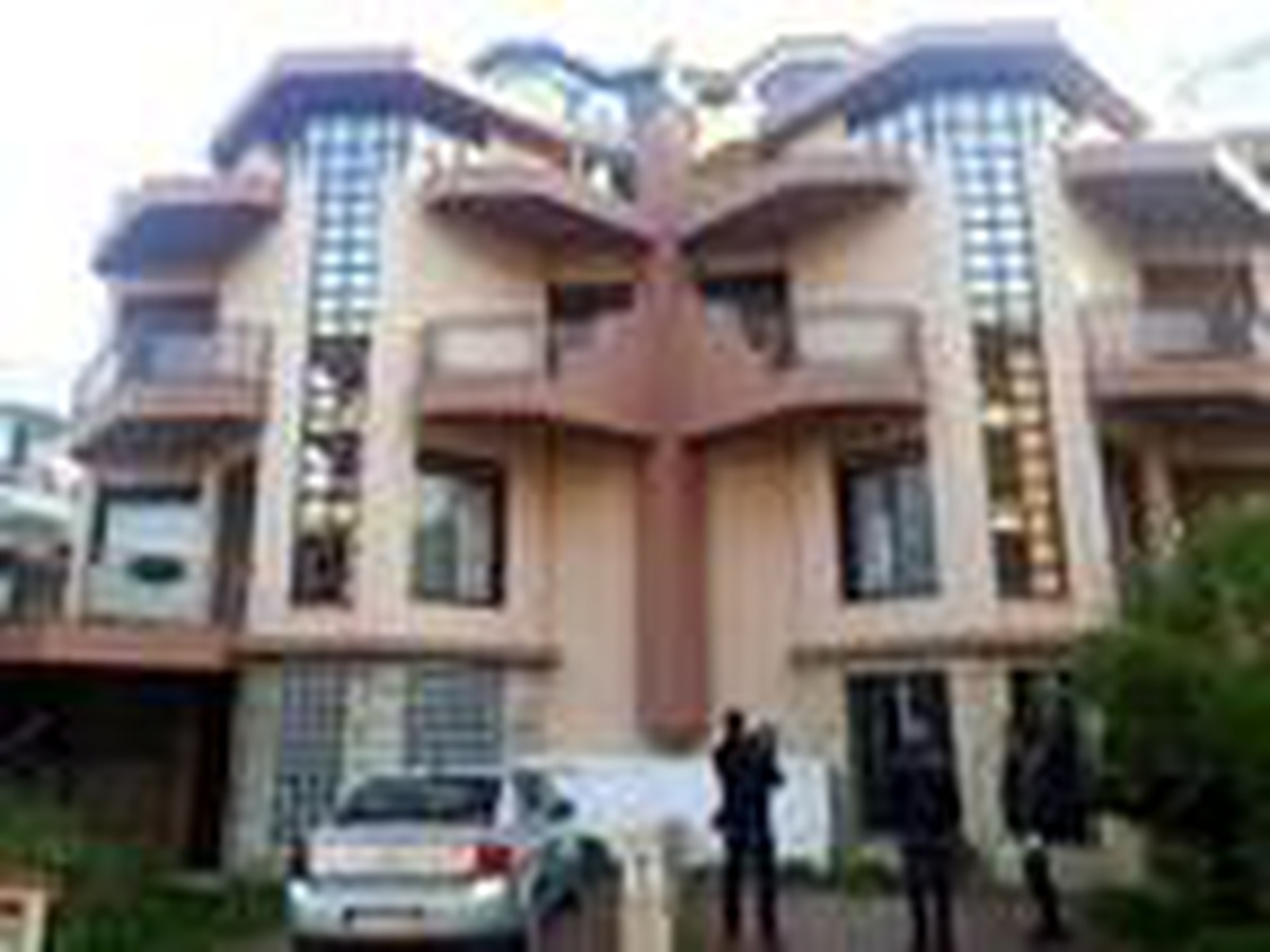 Villaları komşu şikayetiyle mühürlendi, hukuk mücadelesi başlattılar