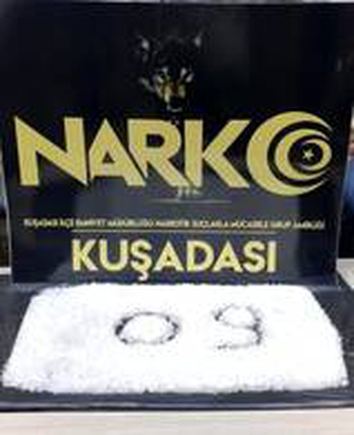 Aküde1 kilo uyuşturucu bulundu