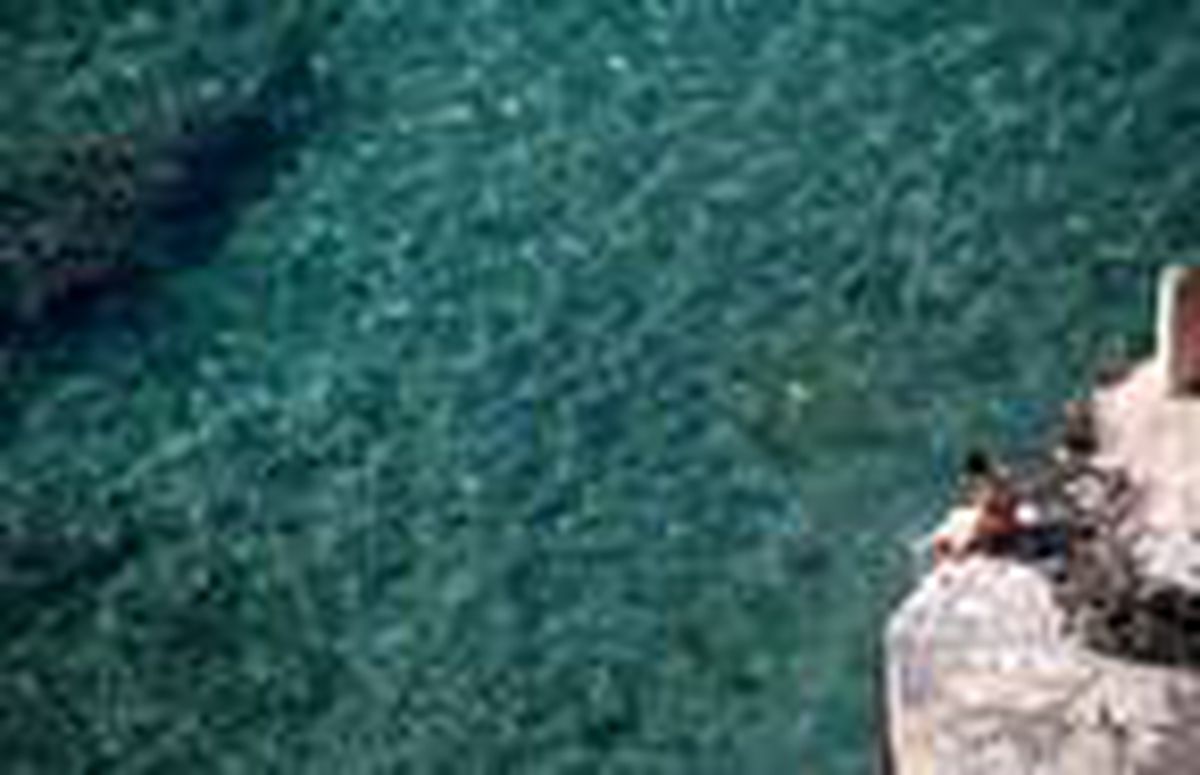 Antalya\'da şubatta deniz keyfi