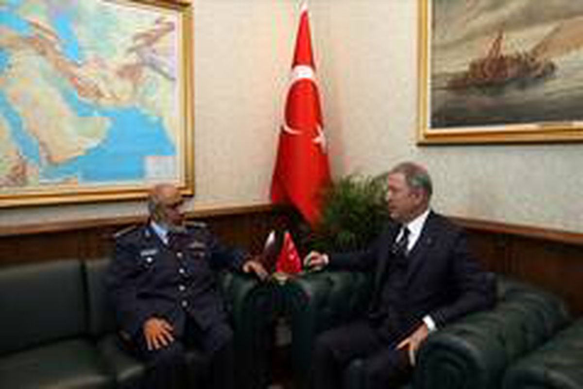 Bakan Akar, Katar Genelkurmay Başkanı\'nı kabul etti