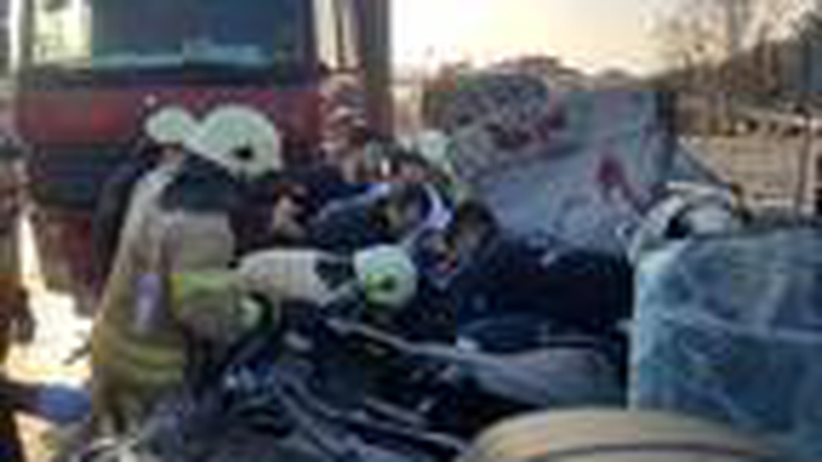 Büyükçekmece D 100\'de kaza: 1\'i ağır 3 yaralı (1)