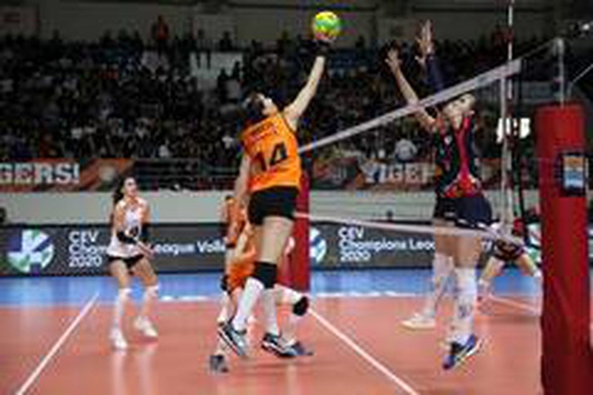 CEV Şampiyonlar Ligi: Eczacıbaşı: 3 - Budowlani Lodz: 2