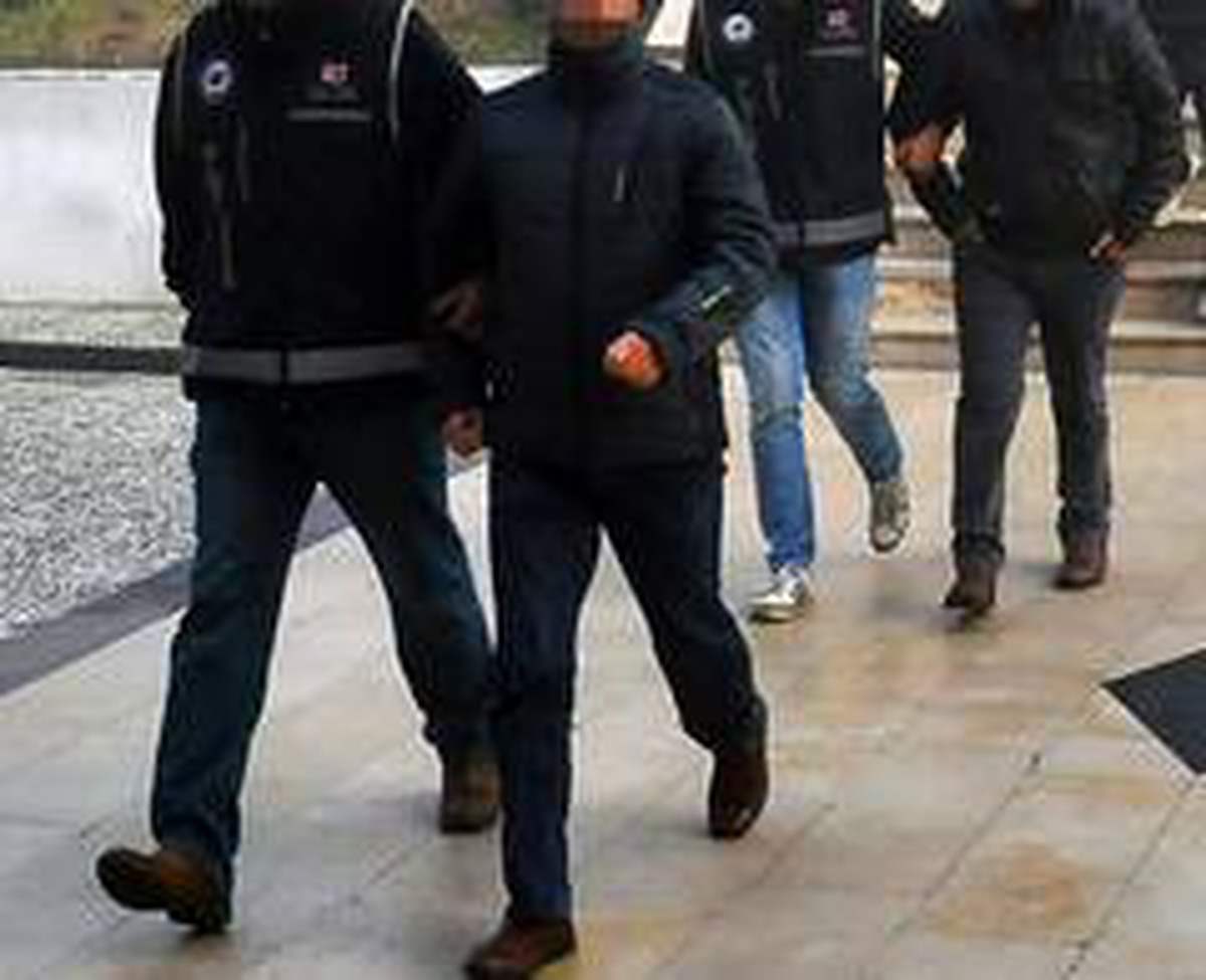 İzmir merkezli 43 ilde büyük FETÖ operasyonu