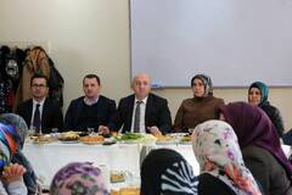 Muzaffer Bıyık Darıcalı kadınlarla buluştu