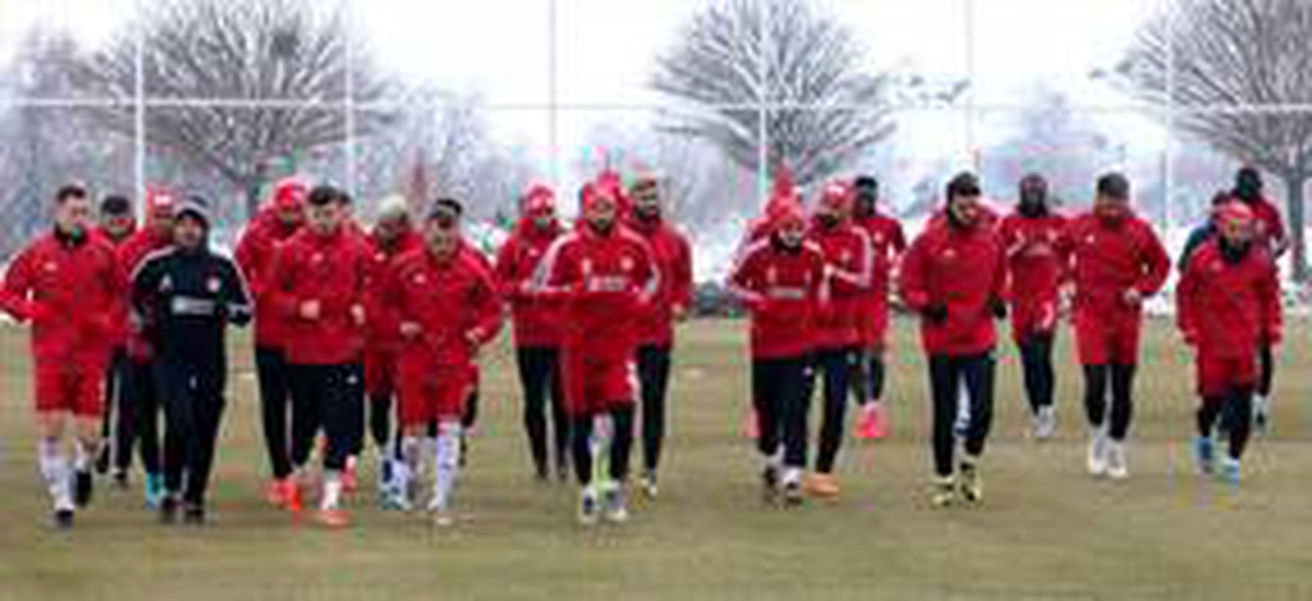 Sivasspor\'da Alanyaspor maçı hazırlıkları sürüyor