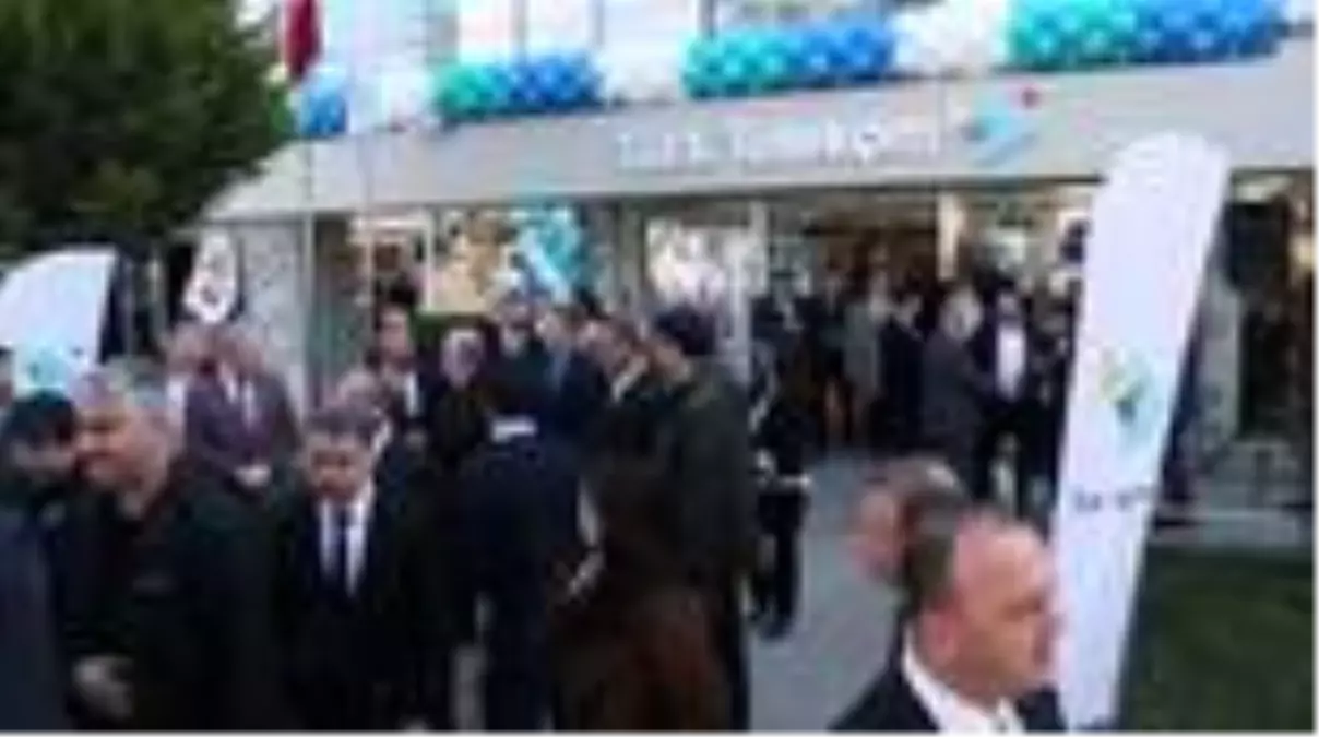 Türk Telekom\'un yenilenen Atakum Müşteri Merkezi hizmete girdi