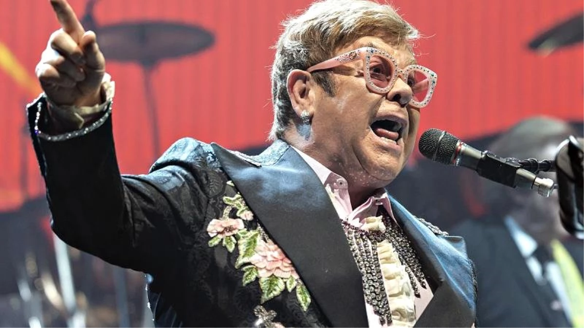 Zatürre nöbeti geçiren Elton John Yeni Zelanda konserlerini iptal etti