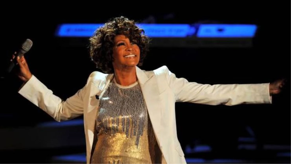 2012\'de hayatını kaybeden Whitney Houston\'un hologramı, konser turnesine çıkıyor
