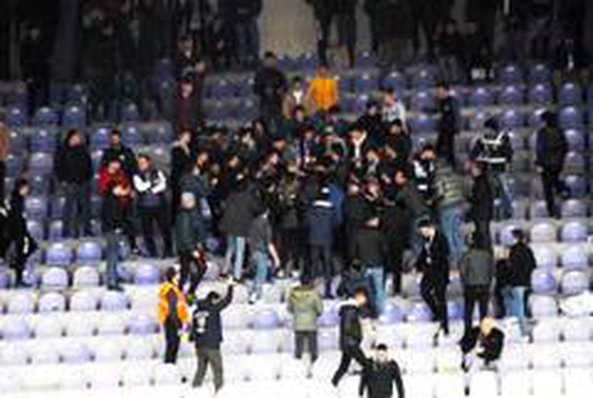 Afyonkarahisar'da polise kavgalı doğum günü sürprizi!