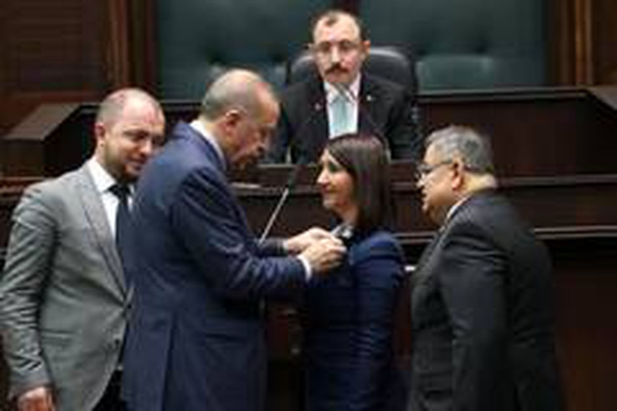 Bilecik\'te 2 belediye başkanı AK Parti\'ye geçti