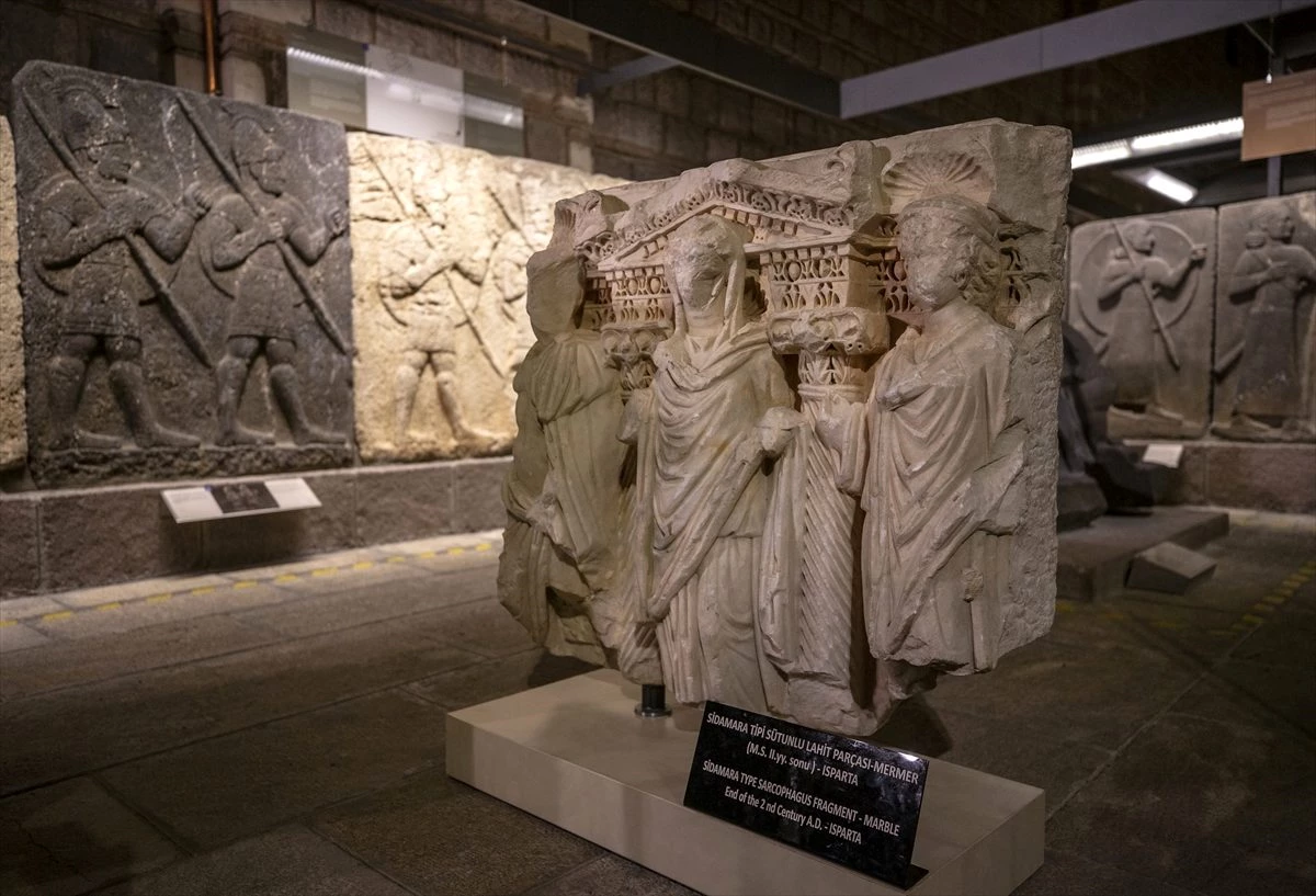 Geri kazandırılan kültür varlıkları Anadolu Medeniyetleri Müzesi\'nde