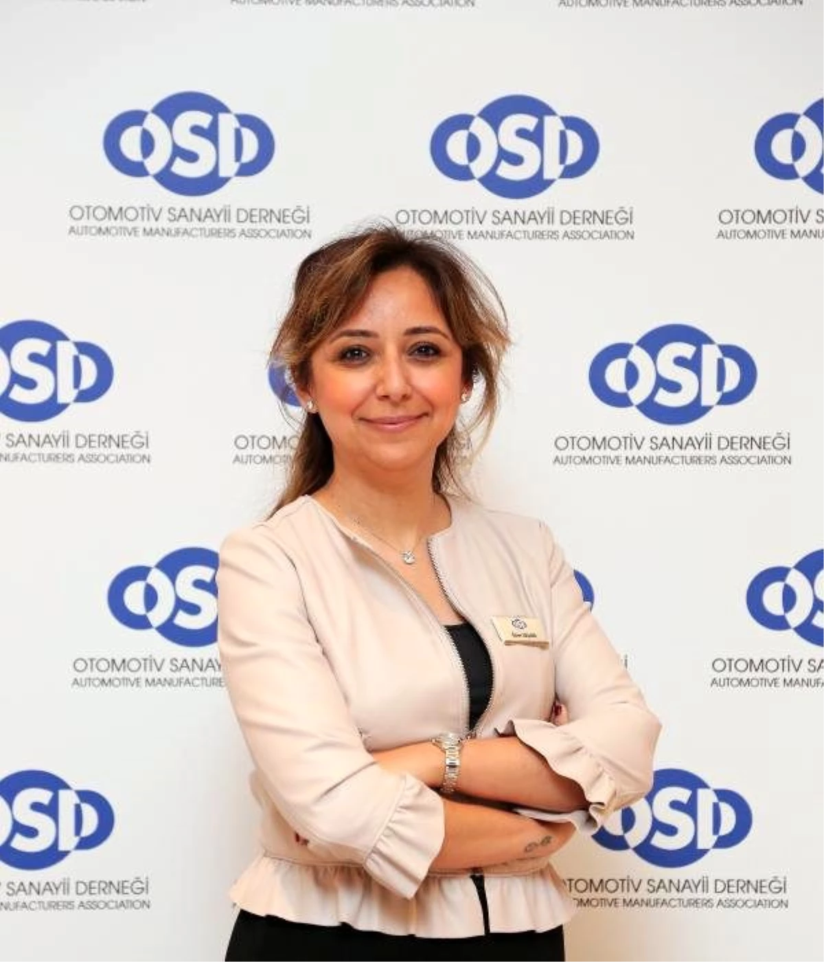 Özlem Güçlüer OSD\'nin ilk kadın Genel Sekreteri oldu