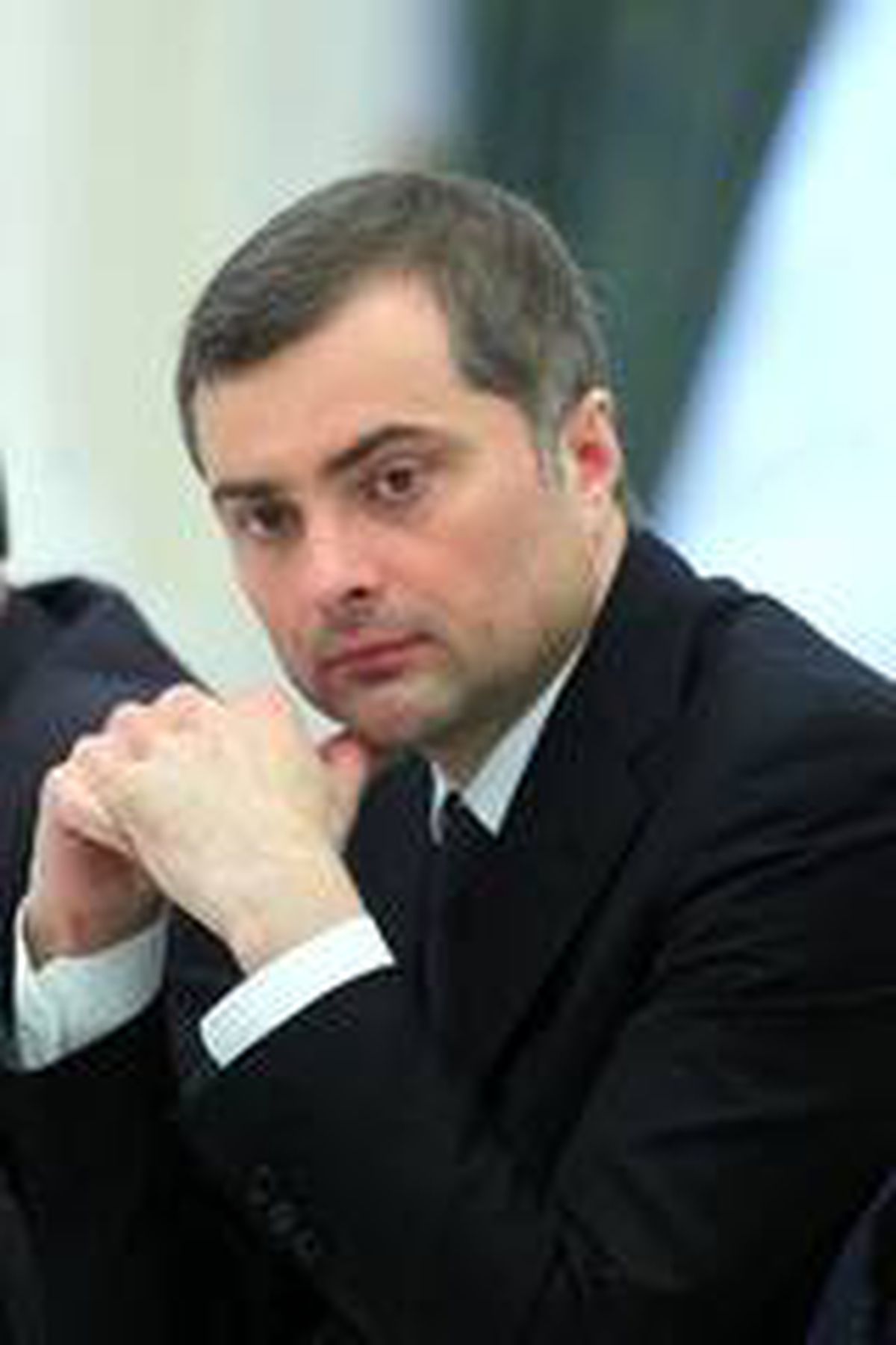 Putin, Ukrayna ve Kafkasya danışmanı Surkov\'u görevden aldı