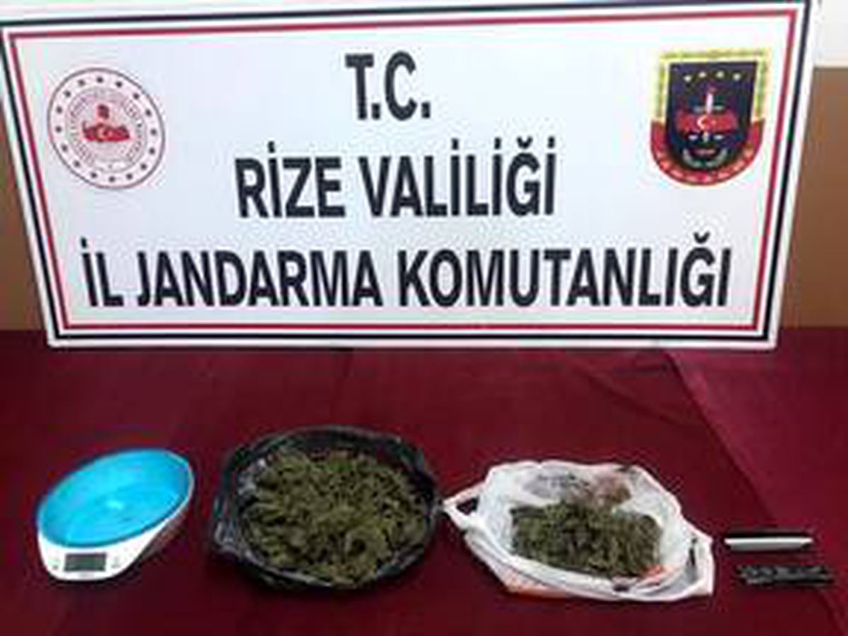 Rize\'de uyuşturucu operasyonunda 4 şüpheli gözaltına alındı